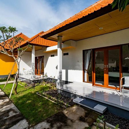 Anugrah Sari Homestay By Wizzela Lembongan Exterior photo