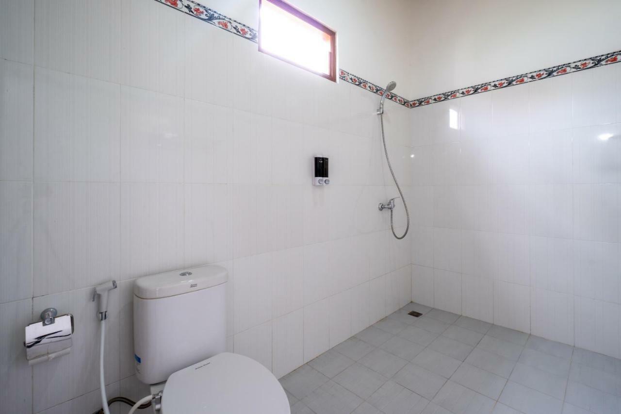 Anugrah Sari Homestay By Wizzela Lembongan Exterior photo